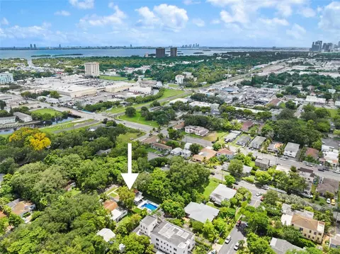 8256 NE 3rd Ct, Miami, FL 33138 photo 6