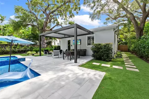 8256 NE 3rd Ct, Miami, FL 33138 photo 27
