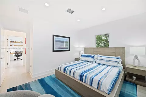 8256 NE 3rd Ct, Miami, FL 33138 photo 19