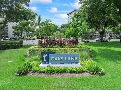 575 Oaks Ln #909, Pompano Beach, FL 33069