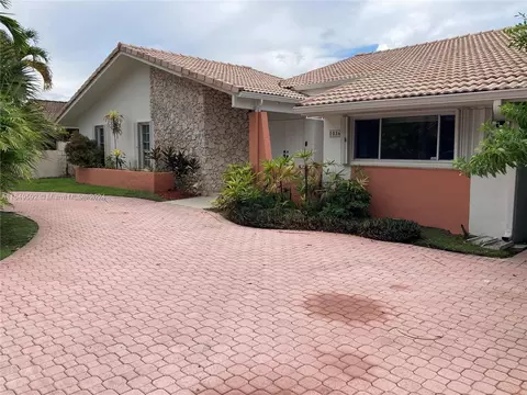 10361 SW 20th St, Miami, FL 33165