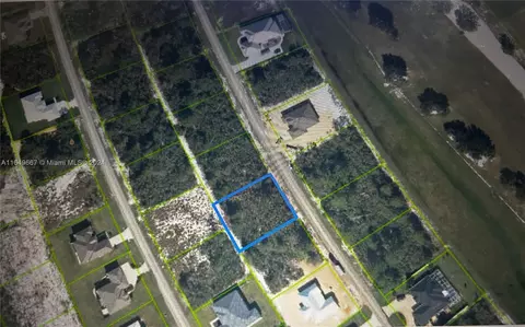 5272 Pebble Beach Dr, Sebring, FL 33872