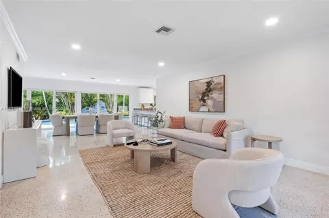 7530 Center Bay Dr, North Bay Village, FL 33141