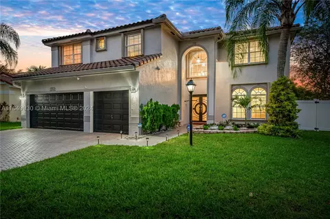 12964 NW 18th Ct, Pembroke Pines, FL 33028