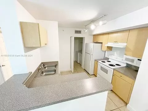 1012 Villa Ln #1012, Boynton Beach, FL 33435