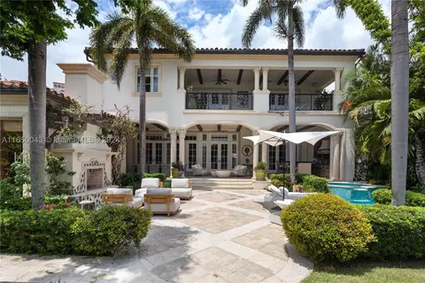 6915 Valencia Dr, Fisher Island, FL 33109
