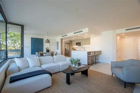 150 Sunrise Dr #4B, Key Biscayne, FL 33149
