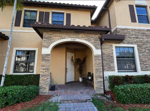 9383 W 33rd Ave, Hialeah, FL 33018