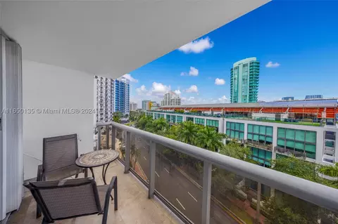 6039 Collins Ave #836, Miami Beach, FL 33140
