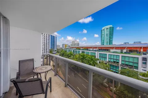 6039 Collins Ave #836, Miami Beach, FL 33140