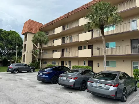 6200 S Falls Cir Dr #411, Lauderhill, FL 33319