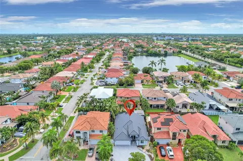 5465 SW 164th Pl, Miami, FL 33185