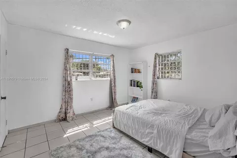 Bedroom - 5750 E 3rd Ave, Hialeah, FL 33013 photo 4 of 5