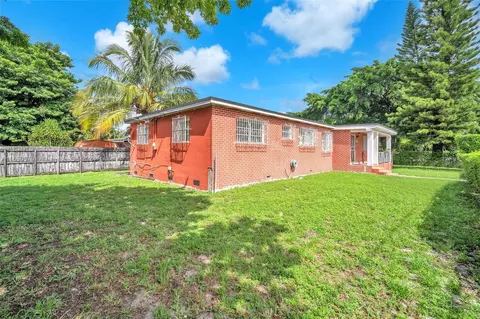 5750 E 3rd Ave, Hialeah, FL 33013