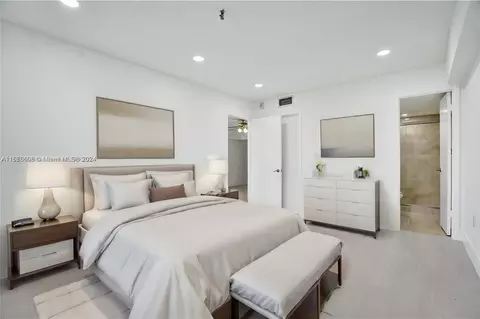 250 181st Dr #303, Sunny Isles Beach, FL 33160