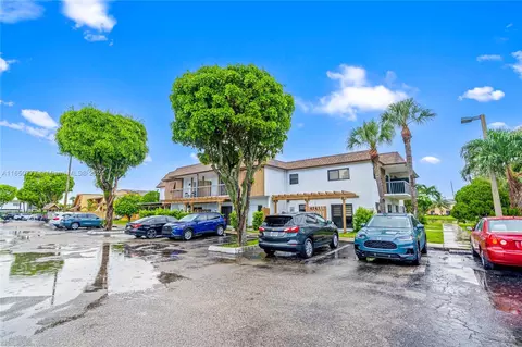 6745 NW 169th St #13G, Hialeah, FL 33015