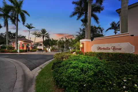 2312 NE 42nd Cir, Homestead, FL 33033