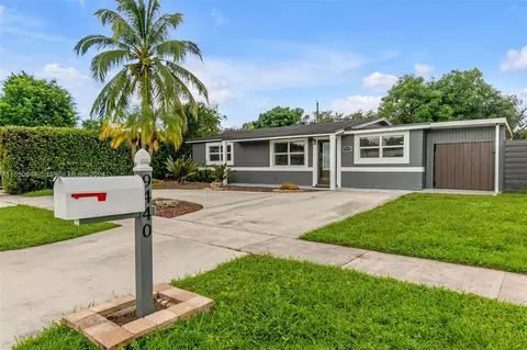 9440 SW 51st Ct, Cooper City, FL 33328