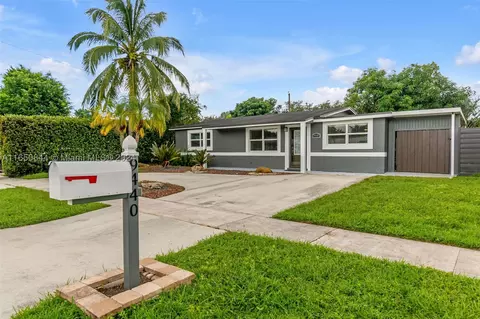 9440 SW 51st Ct, Cooper City, FL 33328