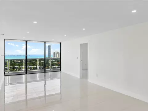 20515 E Country Club Dr #2144, Aventura, FL 33180