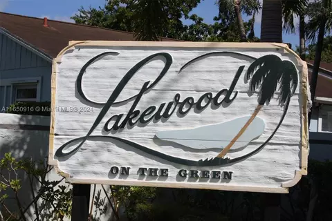 5515 N Lakewood Cir N #115, Margate, FL 33063