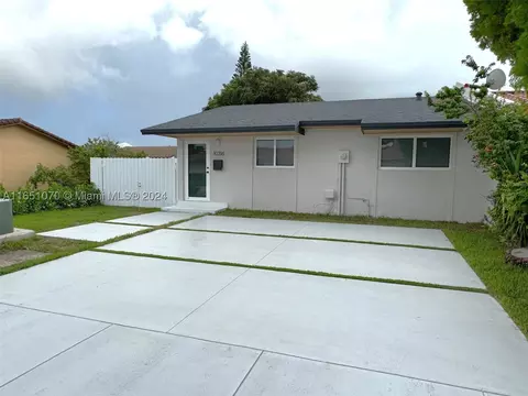 10316 SW 20th St, Miami, FL 33165