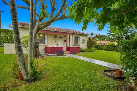 6745 SW 19th Ter, Miami, FL 33155