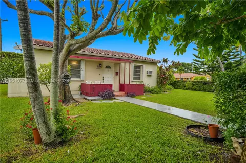 6745 SW 19th Ter, Miami, FL 33155