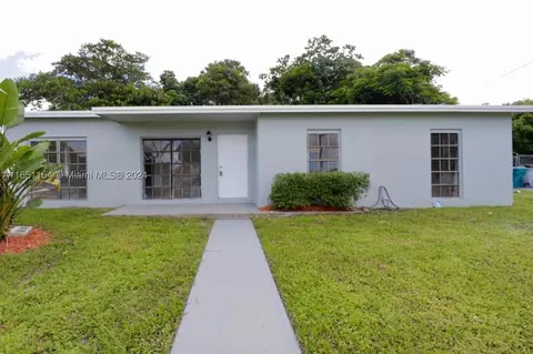 820 NW 33rd Ter, Lauderhill, FL 33311