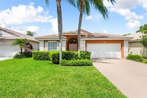 419 NW 45th Ave, Deerfield Beach, FL 33442