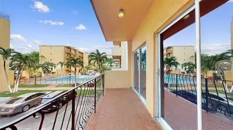 1900 W 54th St #114, Hialeah, FL 33012