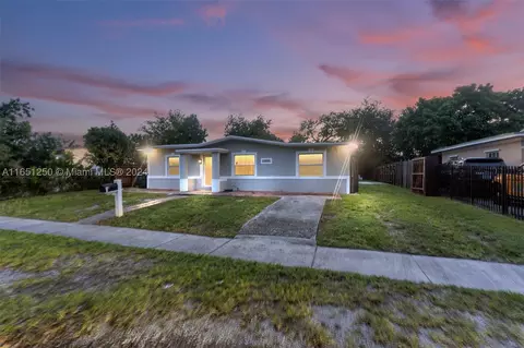 13750 NW 3rd Ave, North Miami, FL 33168
