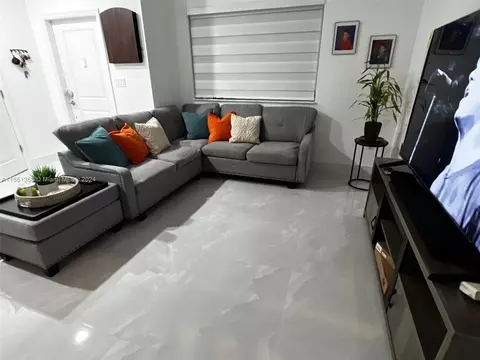 386 NW 12th Ave #0, Florida City, FL 33034