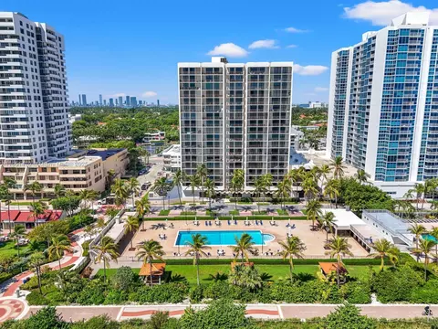 2625 Collins Ave #309, Miami Beach, FL 33140