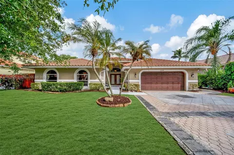 5789 NW 48th Ct, Coral Springs, FL 33067