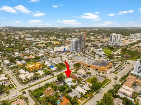 1625 Hollywood Blvd, Hollywood, FL 33020