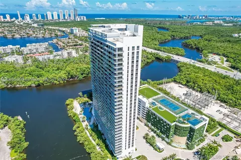 16385 Biscayne Blvd #1201, North Miami Beach, FL 33160