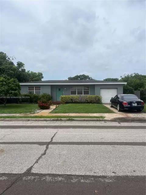 6401 Washington Rd, West Palm Beach, FL 33405