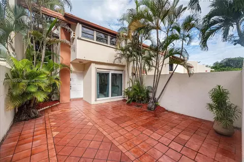 7710 SW 103rd Pl, Miami, FL 33173
