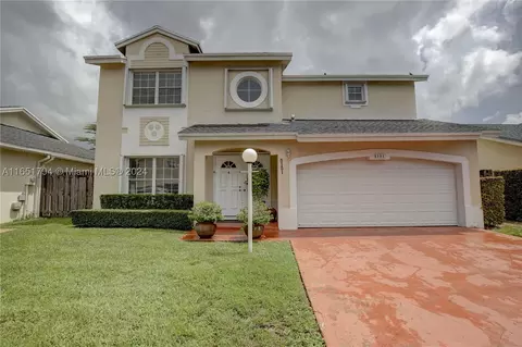5151 NW 101st Pl, Doral, FL 33178