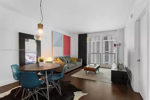 55 SE 6th St #1500, Miami, FL 33131