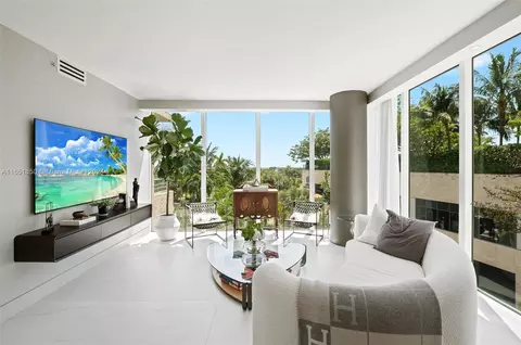 3400 SW 27th Ave #304, Miami, FL 33133