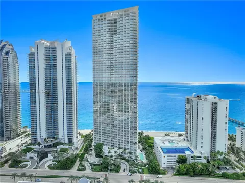 16901 Collins Ave #2602, Sunny Isles Beach, FL 33160