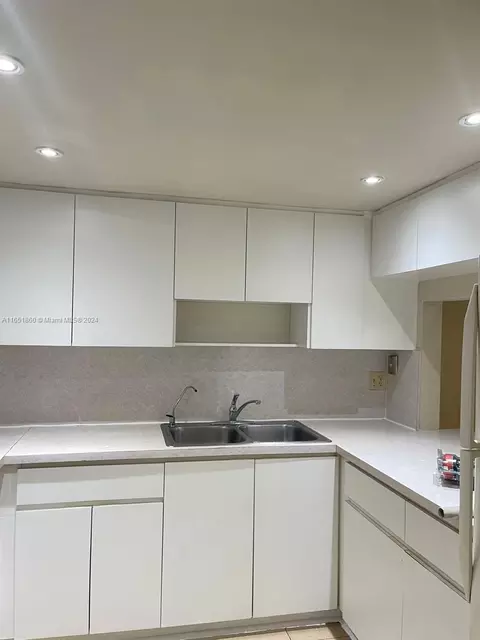 1900 W 68th St #C202, Hialeah, FL 33014 photo 1