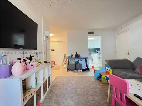 8311 SW 142nd Ave #I103, Miami, FL 33183