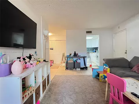 8311 SW 142nd Ave #I103, Miami, FL 33183