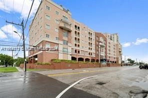 2280 SW 32nd Ave Unit 612  