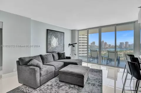 2800 Island Blvd #1205, Aventura, FL 33160