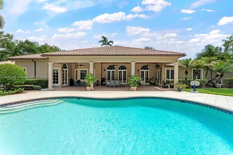 1190 S Alhambra Cir, Coral Gables, FL 33146
