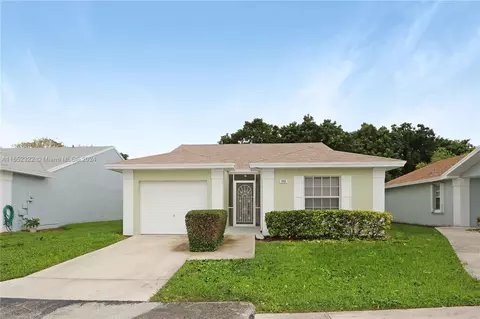 445 SE 22nd Ln, Homestead, FL 33033